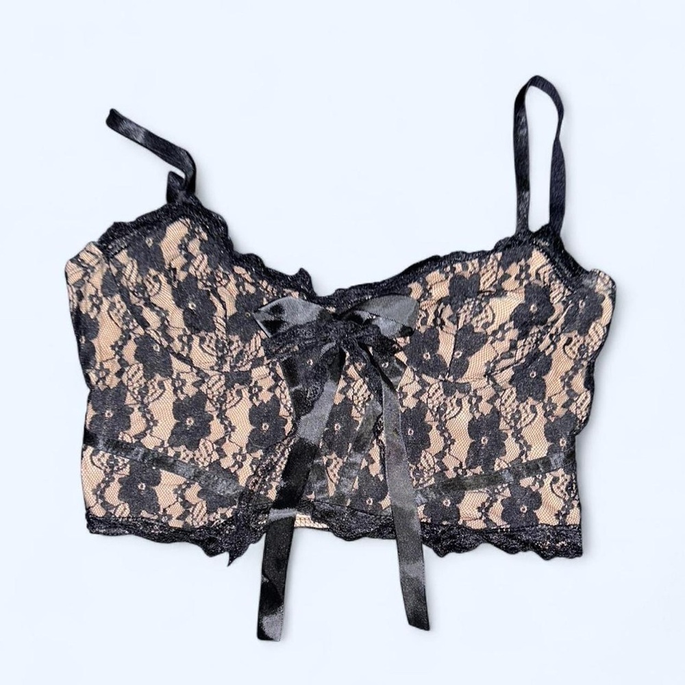 Elegant Black Lace Crop Top